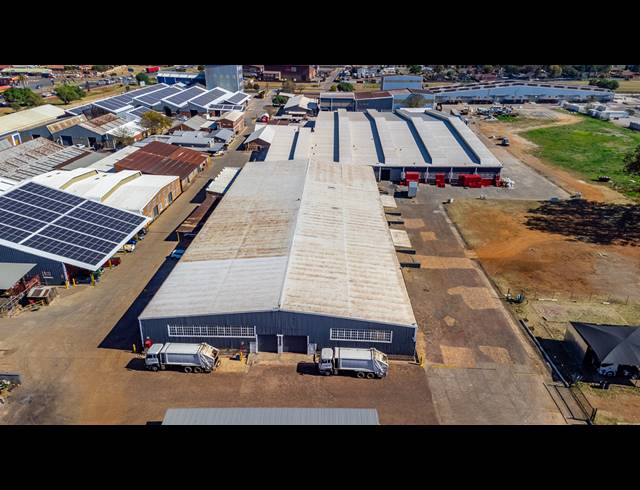 500M² WORKSHOP TO LET IN NOLDICK